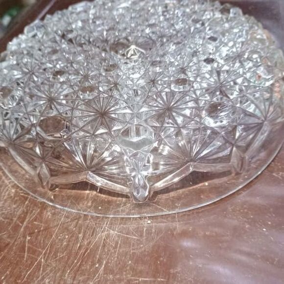 Indiana Glass Daisy & Button 7in divided dish Grannycore - Picture 4 of 4